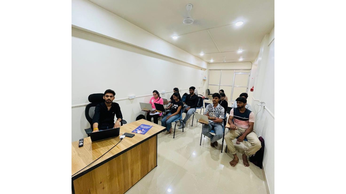 Ampliclicks Academy: Best Digital Marketing Institute in Jabalpur